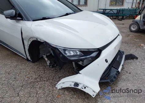 2022 Kia Ev6 Wind from USA, damaged, VIN KNDC3DLC8N5076934